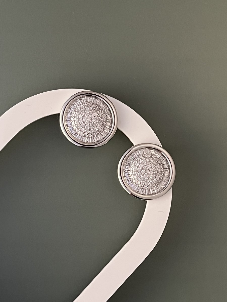 Round Luxe Studs