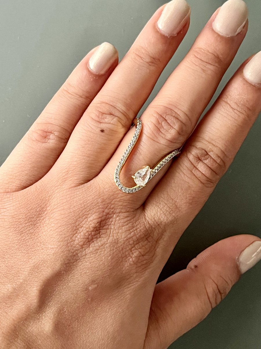 Studded V shape Ring