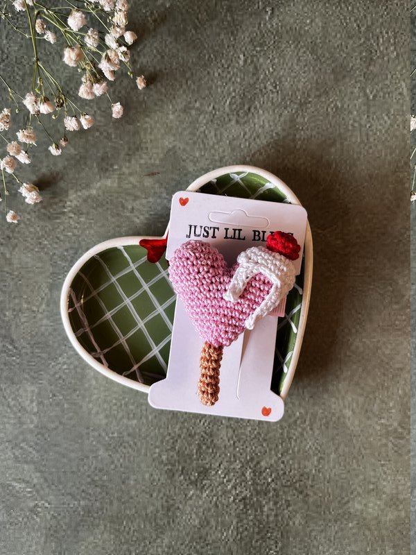 Cherry on top Heart Clip - Aligator ( Single)