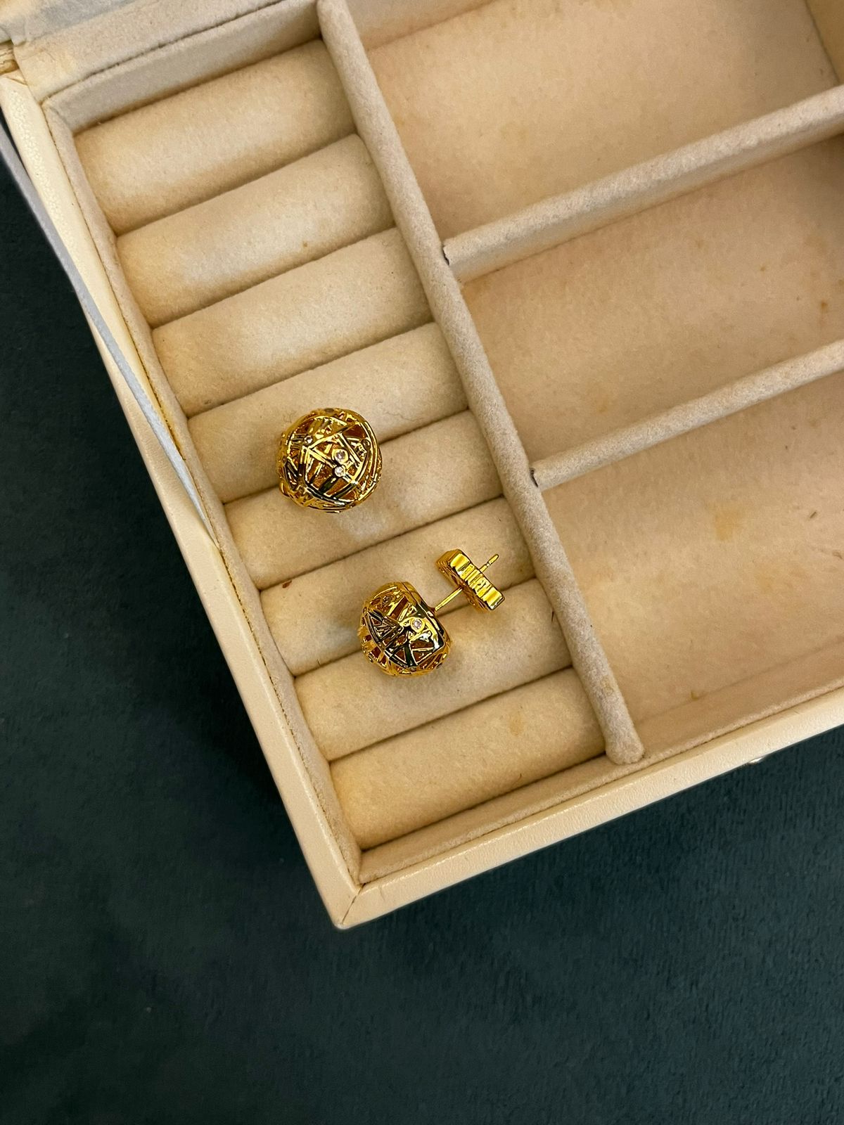 Gold Mesh Studs